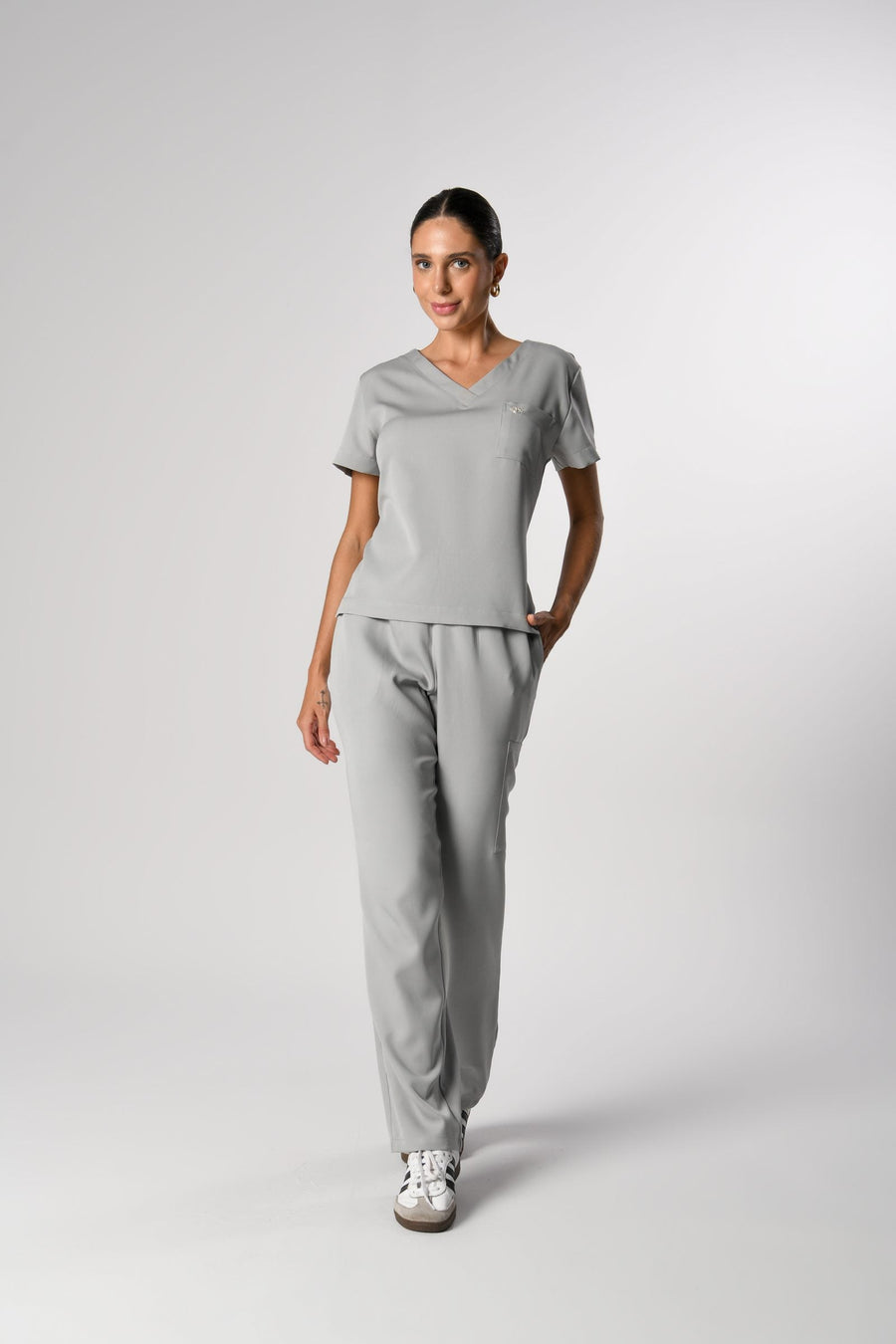 Scrub Basic Feminino Cinza, frente