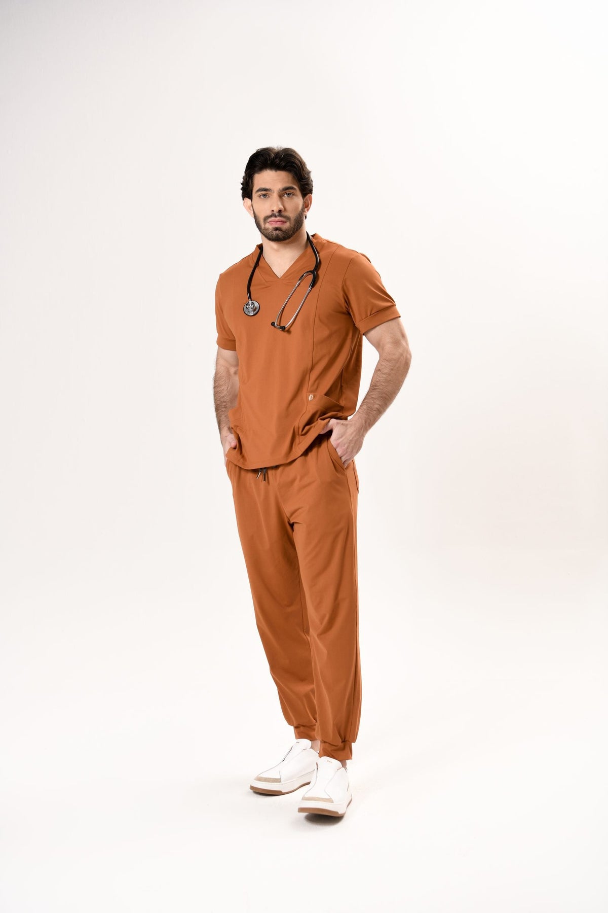 Scrub Flow Masculino Caramelo, frente