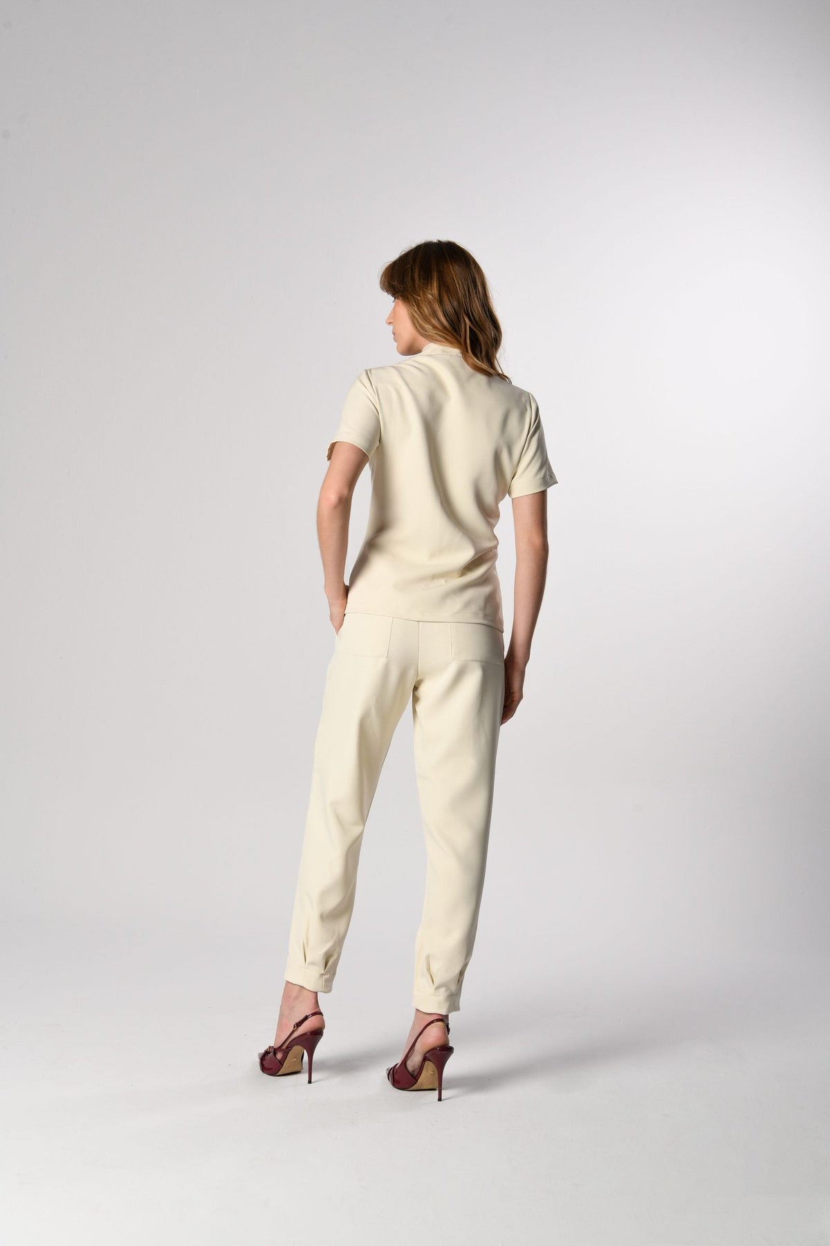 Scrub Paty Feminino Bege, costas